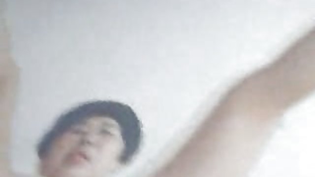 洗涤剂作为一个油漆剥照片因素喧嚣女孩的裸体