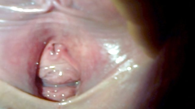 氮剥漂亮的女孩打屁股